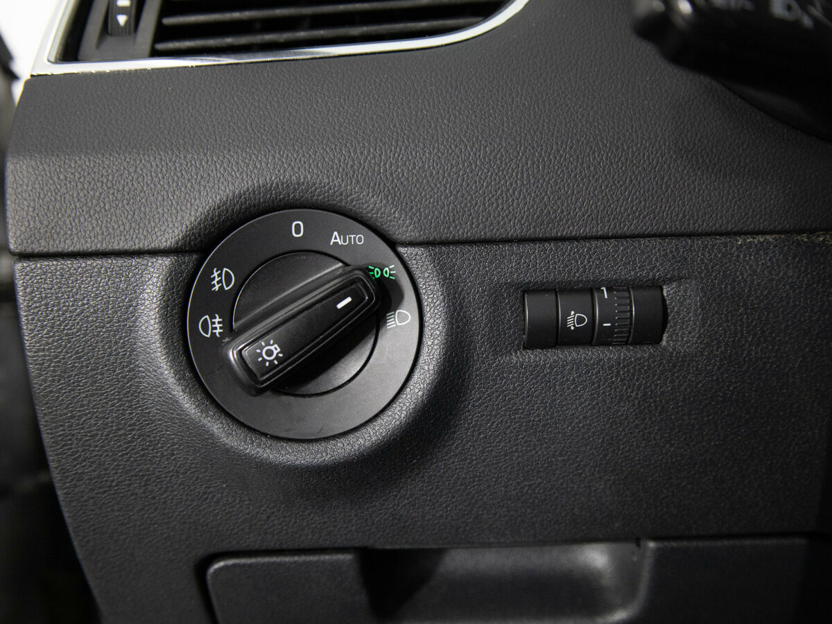 Купить Skoda Octavia III (A7), 2013, 198 263 км, фото №13