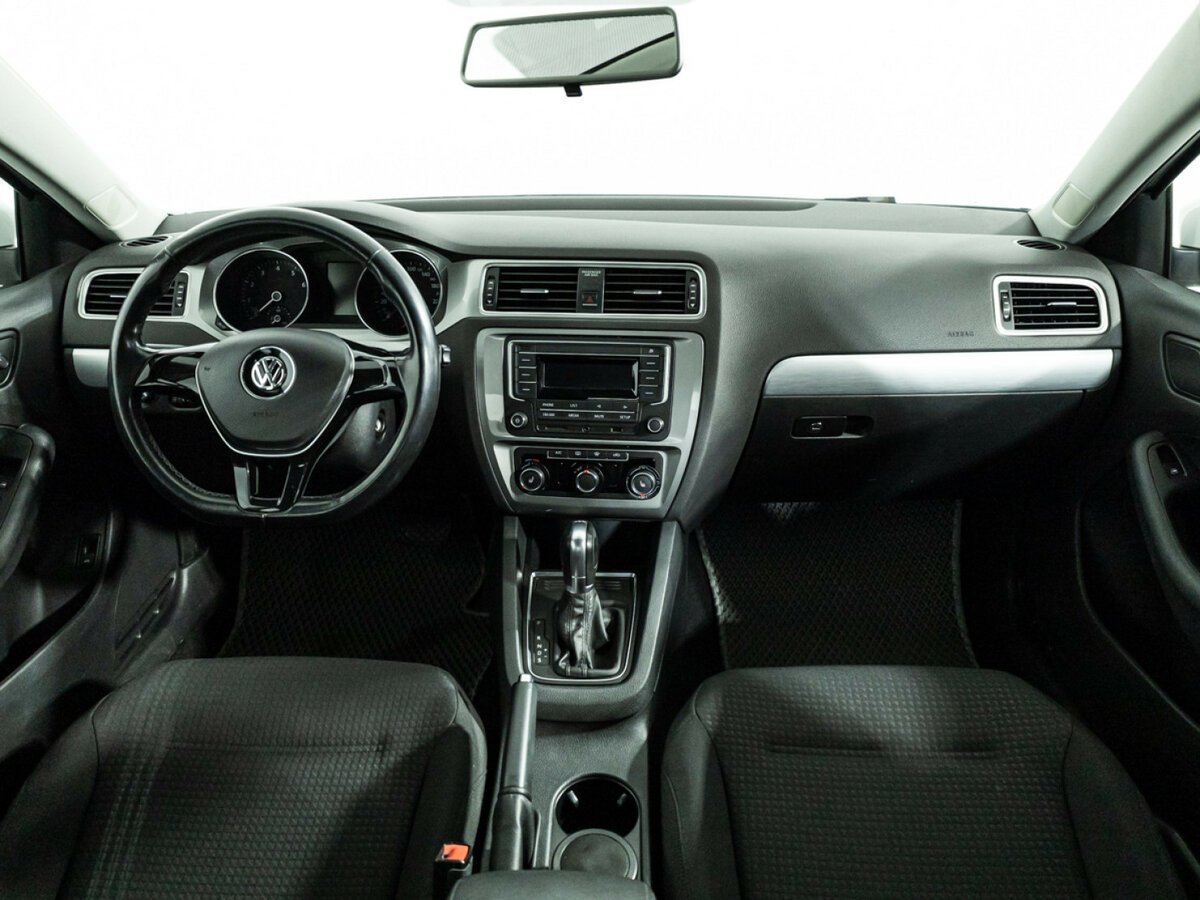 Купить Volkswagen Jetta VI Рестайлинг, 2017, 119 007 км, фото №11